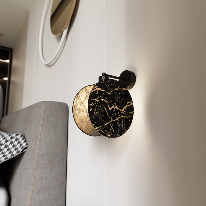 Sienas lampa MOTIF 1xE27/15W/230V melna/zelta