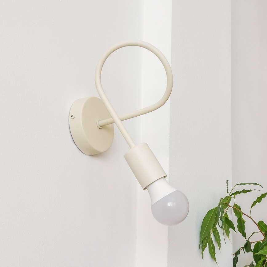 Sienas lampa OXFORD 1xE27/15W/230V krēmkrāsā