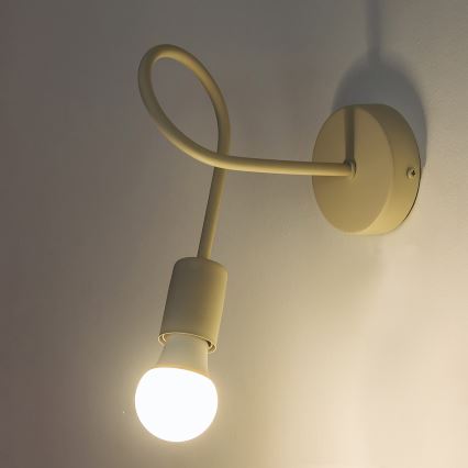 Sienas lampa OXFORD 1xE27/15W/230V krēmkrāsā