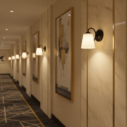 Sienas lampa PAFOS 1xE27/15W/230V melna