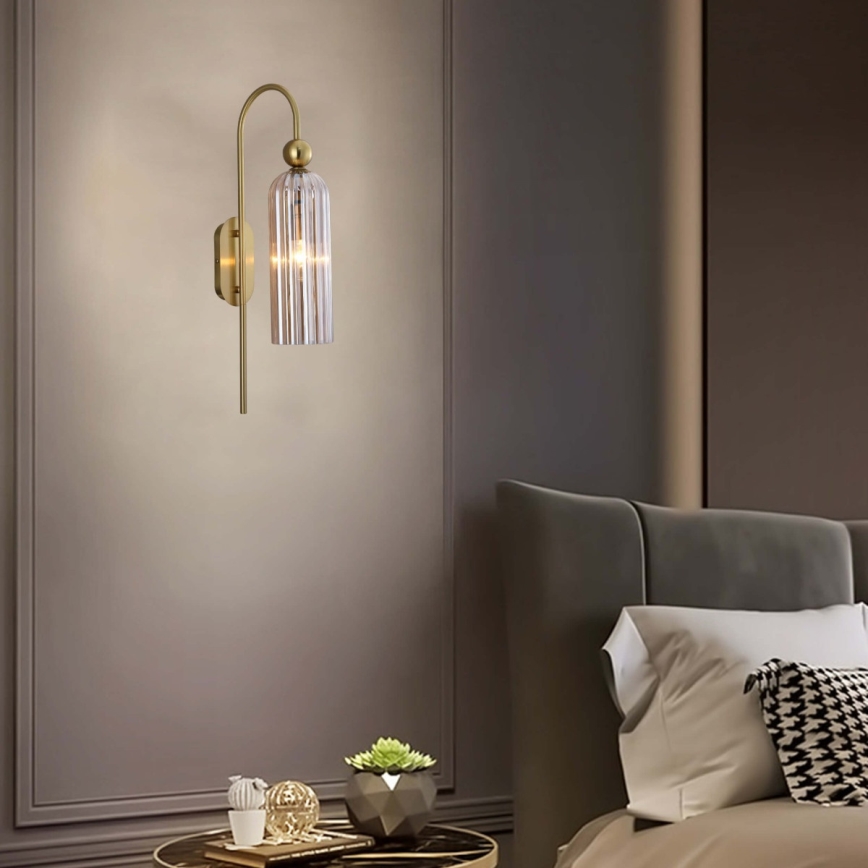 Sienas lampa PIEGA 1xE14/40W/230V, misiņa apdare / dūmakaina bēša