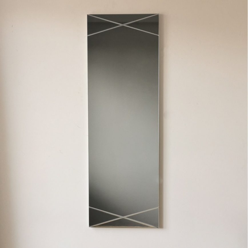 Sienas spogulis 105x35 cm sudraba