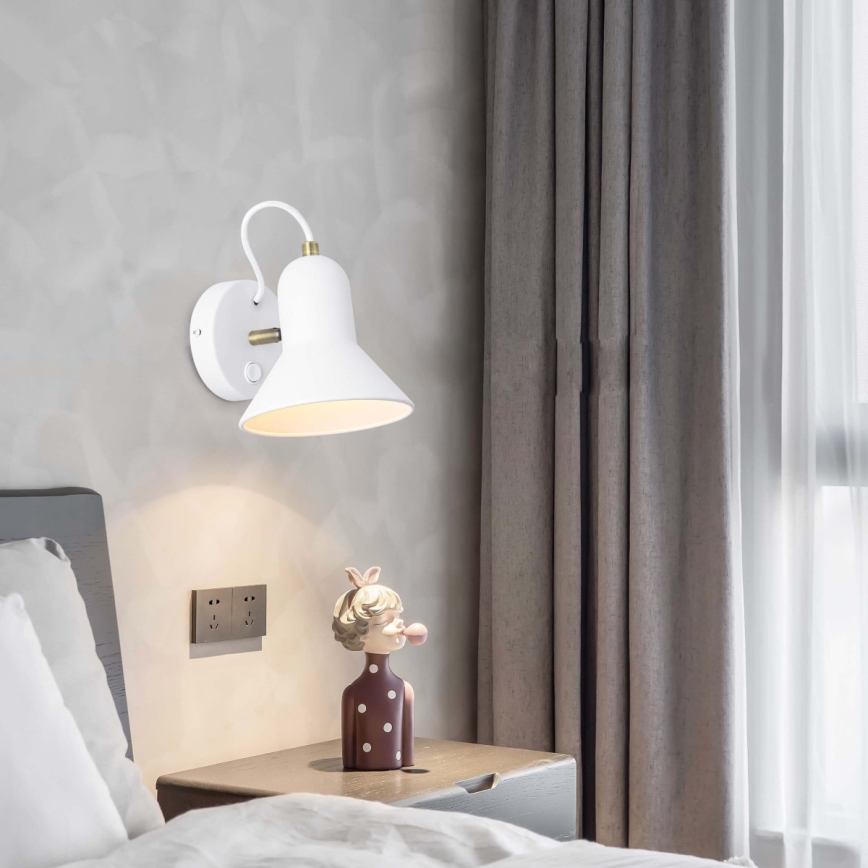 Sienas virziena gaismeklis ASTAMA 1xE27/40W/230V balts/misiņš