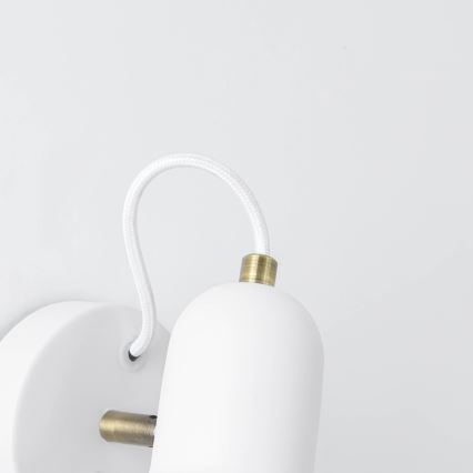 Sienas virziena gaismeklis ASTAMA 1xE27/40W/230V balts/misiņš