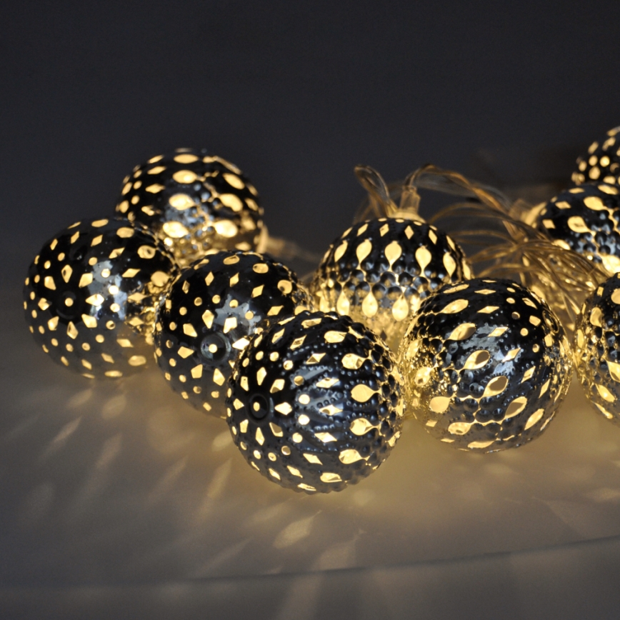 LED Ziemassvētku virtene 10xLED/2xAA 1m silti balta