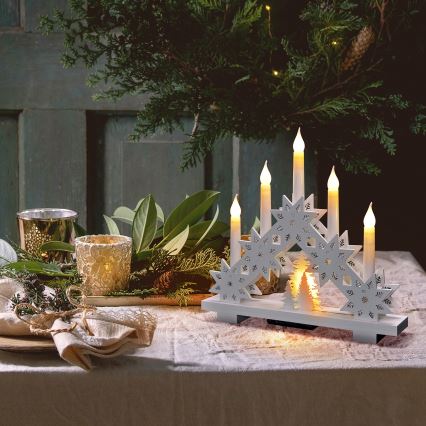 LED Ziemassvētku svečturis 5xLED/2xAA silti balta