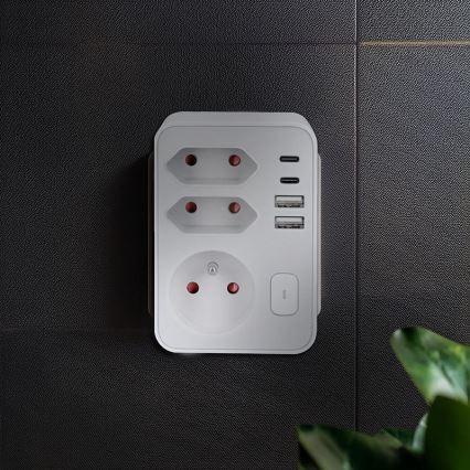 Strāvas sadalītājs 1x16A+2x 2,5A ar 2xUSB A+C lādētāju balts