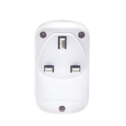 Ceļojumu adapteris Lielbritānijai (230 V) — 2× USB‑A + 1× USB‑C