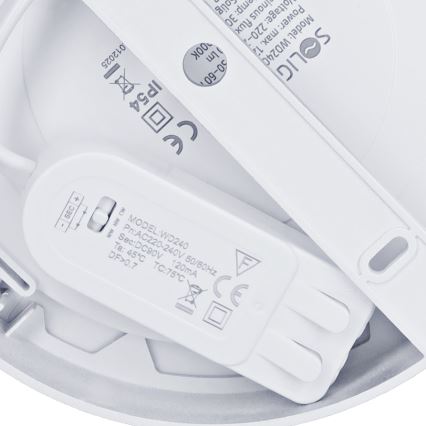 LED virsmas/iebūvējamais panelis 2in1 LED/12W/230V 3000/4000/6000K Ø17 cm IP54 sudraba