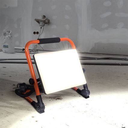 LED prožektors ar statīvu LED/50W/230V 4000K IP65