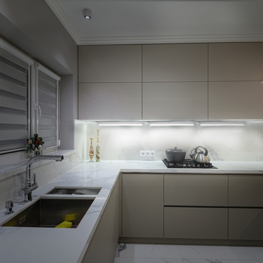 LED apakšskapja gaismeklis LED/4W/230V 4100K 28 cm