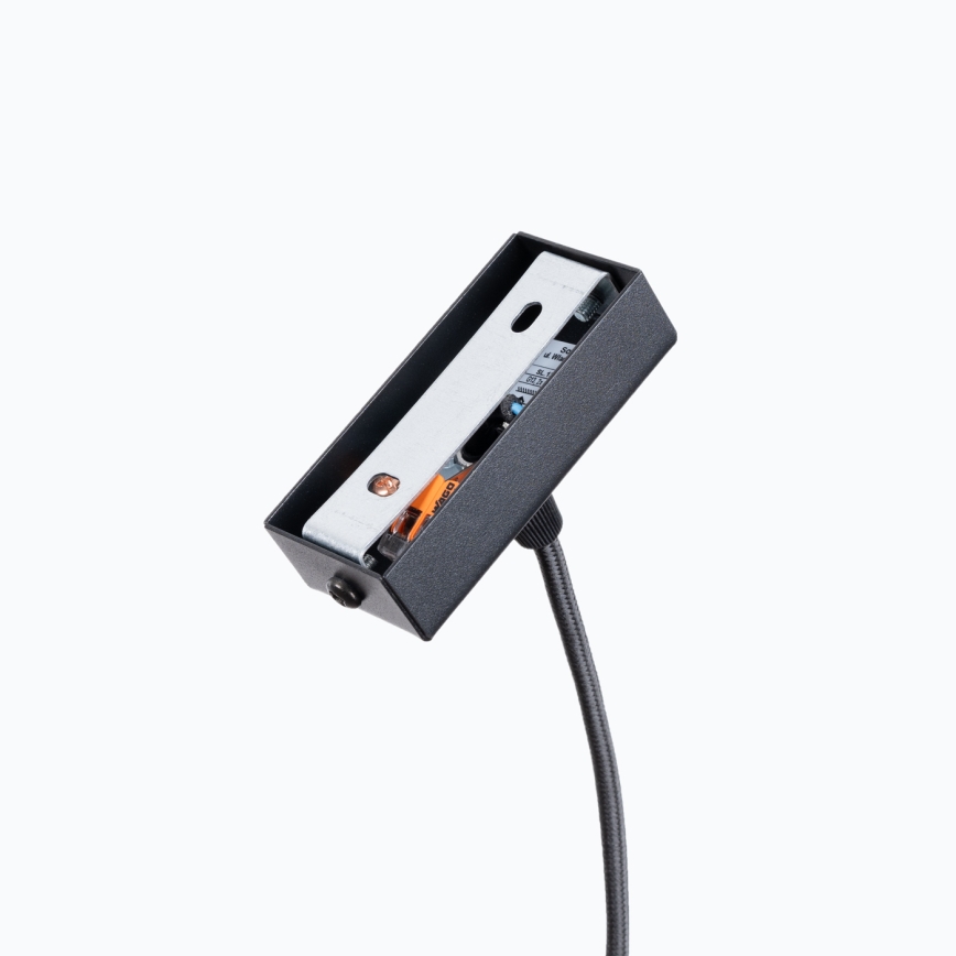 LED Lustra ar auklu SPARK 1xG13/8,5W/230V melna