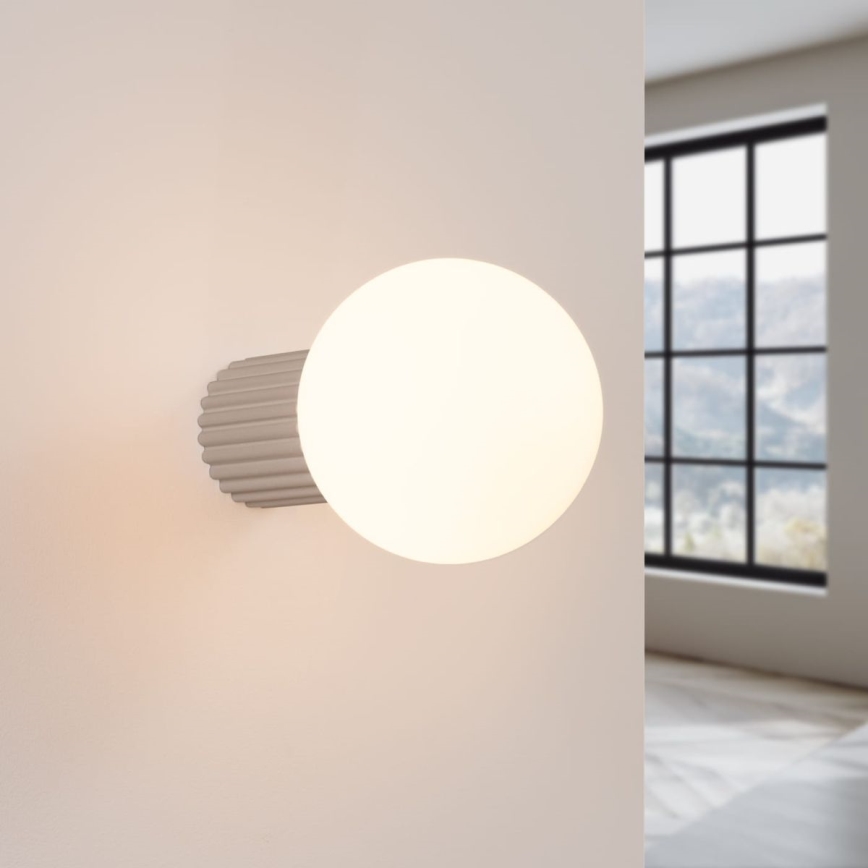 Vannas istabas sienas lampa HALO 1xG9/8W/230V d. 12 cm IP44 bēša