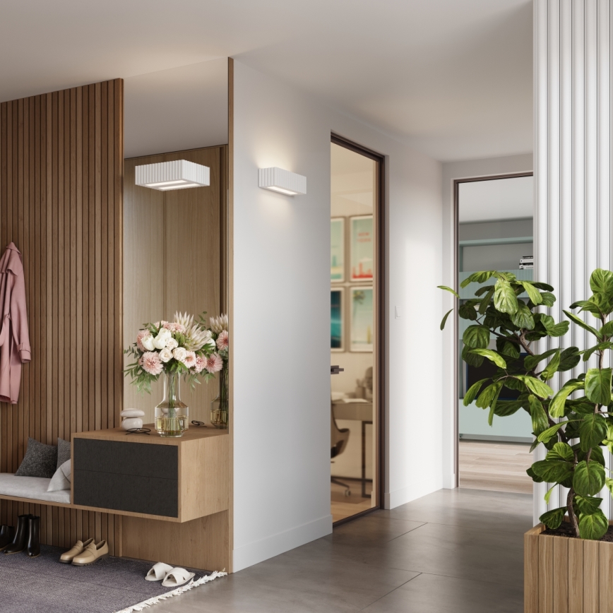 Sienas gaismeklis RIGATA 1xE27/15W/230V keramika/balts