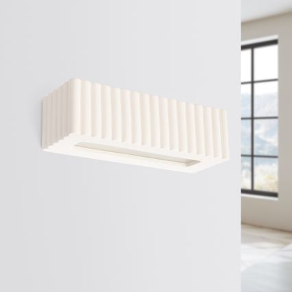 Sienas gaismeklis RIGATA 1xE27/15W/230V keramika/balts