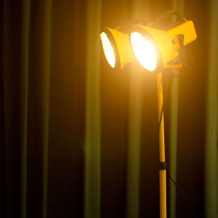 Stends prožektoriem 180 cm dzeltena