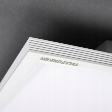 Telefunken 301506TF - LED RGBW Aptumšojams panelis LED/18W/230V 4000K + tālvadības pults