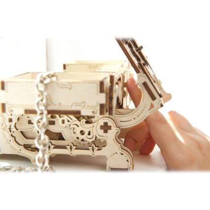 Ugears - 3D koka mehāniskā puzle Antīka rotaslietu kastīte