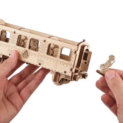 Ugears - 3D koka mehāniskā puzle Harry Potter Hogvartsa ekspresis