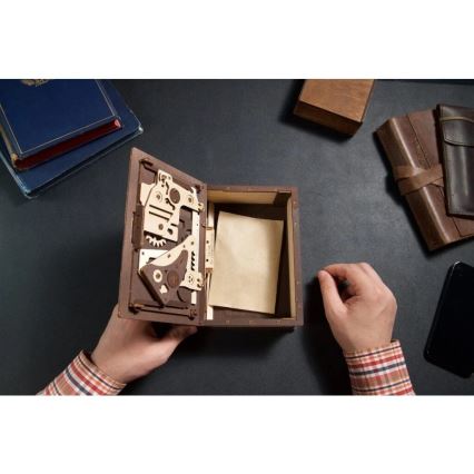 Ugears - 3D koka mehāniskā puzle Noslēpumu grāmata