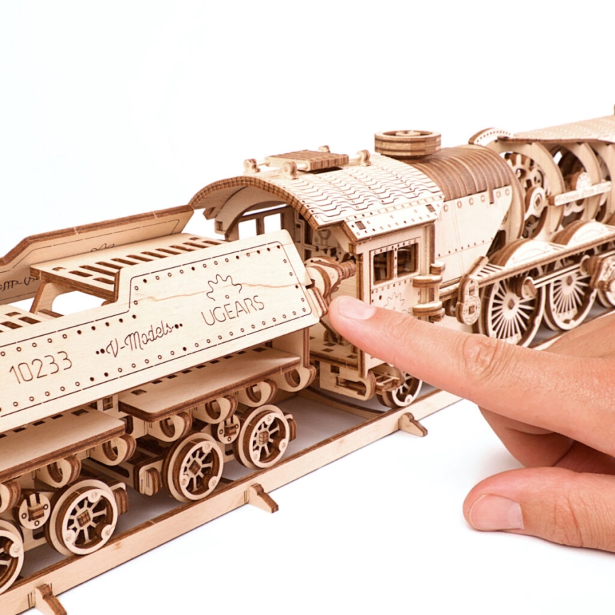 Ugears - 3D koka mehāniskā puzle V-Ekspress tvaika lokomotīve ar platformu