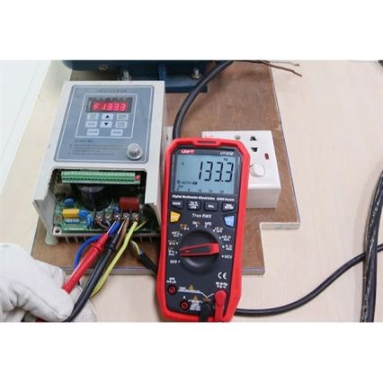 Uni-T UT161E - Profesionāls multimetrs, darbināms ar 4xAA