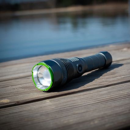 LED uzlādējamais lukturis ar regulējamu spilgtumu un powerbankas funkciju LED/30W/5V IPX7 3000 lm 4000 mAh