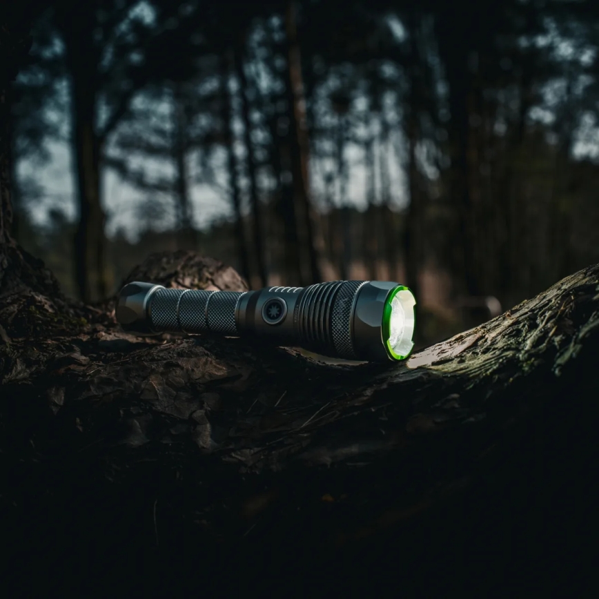 LED uzlādējamais lukturis ar regulējamu spilgtumu un powerbankas funkciju LED/30W/5V IPX7 3000 lm 4000 mAh