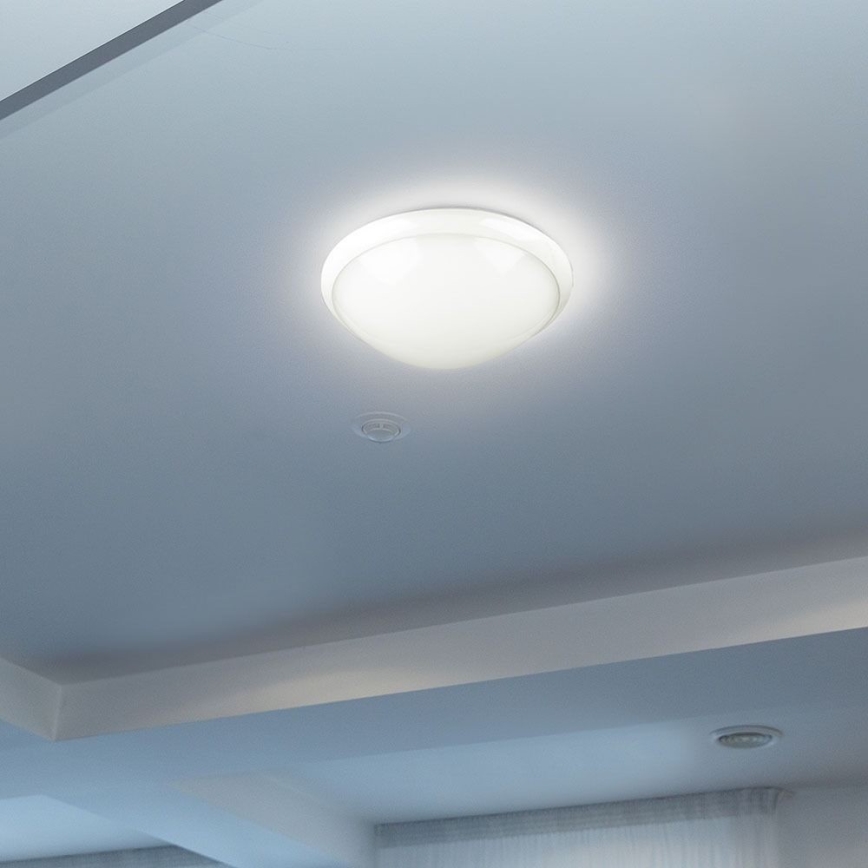 Vannas istabas griestu lampa ar sensoru 1xE27/60W/230V IP44 ø 29,6 cm