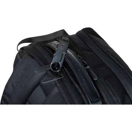 Victorinox - Altmont Professional Deluxe klēpjdatora mugursoma, 24 l, melna
