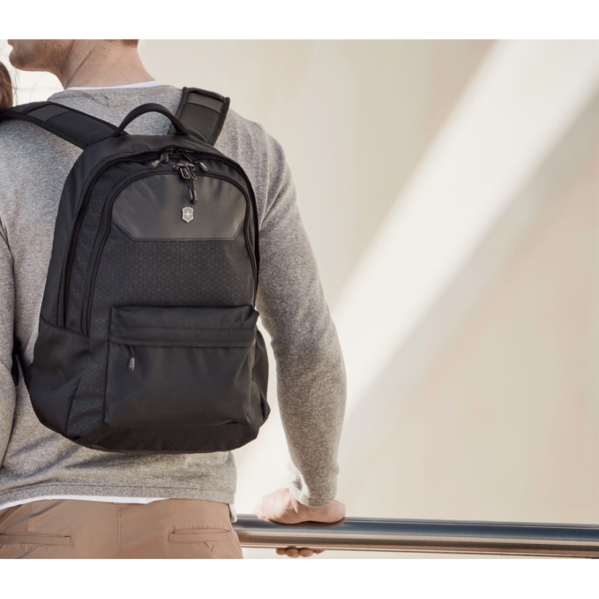 Victorinox - Mugursoma Altmont Original Standard 25 l melna