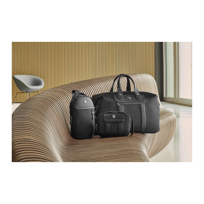 Victorinox - Plecu soma Architecture Urban2 2 l melna