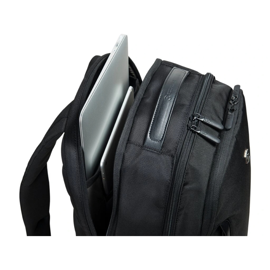 Victorinox - Portatīvā datora mugursoma 15,6" Essentials 22 l melna