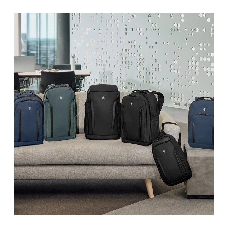 Victorinox - Portatīvā datora mugursoma 15" Altmont Professional Essential 24 l tumši zila