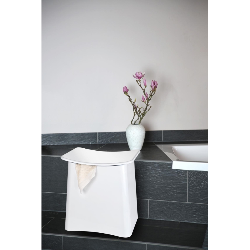 WENKO 22949100 - Krēsls WING 45x48 cm balts/melns