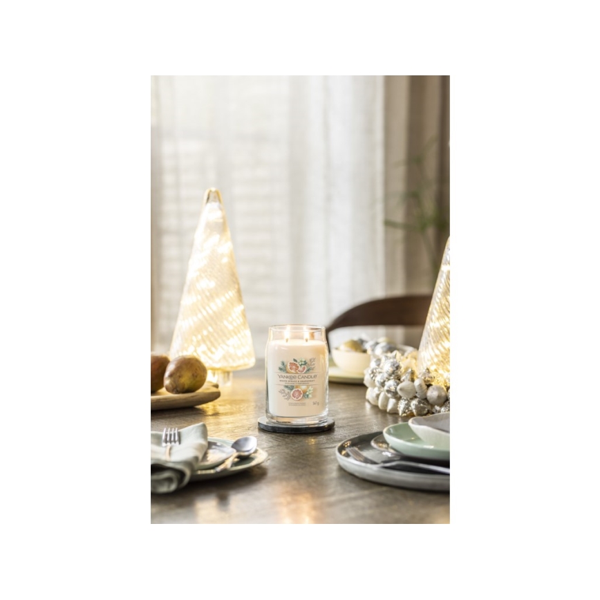 Yankee Candle - Aromātiskā svece WHITE SPRUCE & GRAPEFRUIT liela 567g 60-90 stundas