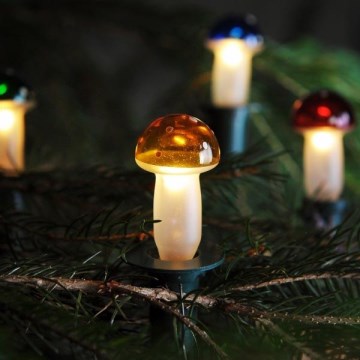 Ziemassvētku virtene TOADSTOOL 12xE10 10,7m silti balta, Izgatavots Eiropā