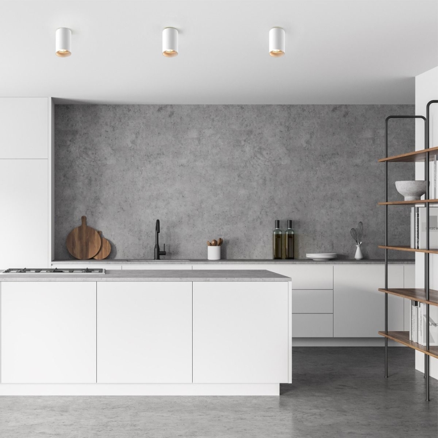 Zuma Line - LED RGBW regulējams vietas gaismeklis 1xGU10/4,8W/230V, balts + tālvadība