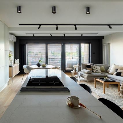 Zuma Line - LED RGBW regulējams virziena gaismeklis 1xGU10/6W/230V melns + ar tālvadības pulti